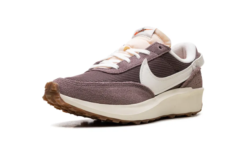 Nike Lifestyle Waffle Debut VNTG WMNS 'Plum Eclipse'